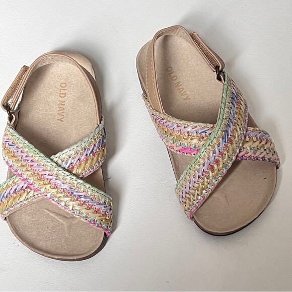 Old Navy  Mixed Material Girls Cross-Strap Sandals  Sz 7 - Picture 1 of 6